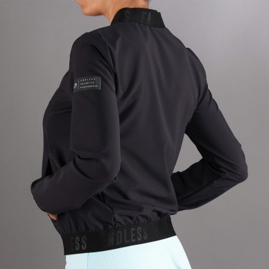 Endless Reveal schwarze Jacke