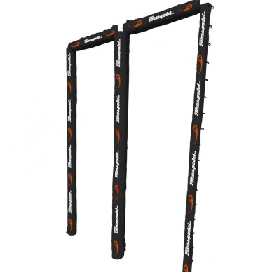 Türschutz mit 2 Padelplatz-Löchern