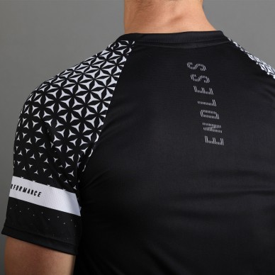 Endless Feisty Geo T-Shirt schwarz weiß