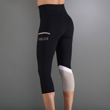 Endless Line Pocket HW 7/8 schwarze delave Leggings